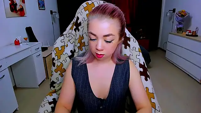 littleSiyfairy online show from February 7, 2025, 12:17 pm