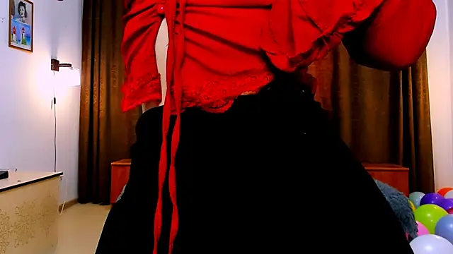 littleSiyfairy online show from February 13, 2025, 8:38 am