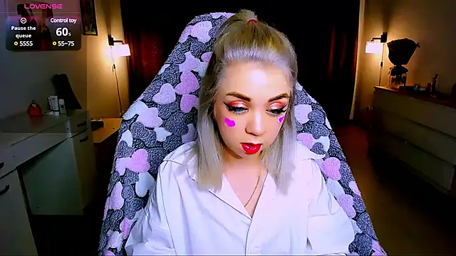 littleSiyfairy online show from February 14, 2025, 12:14 pm