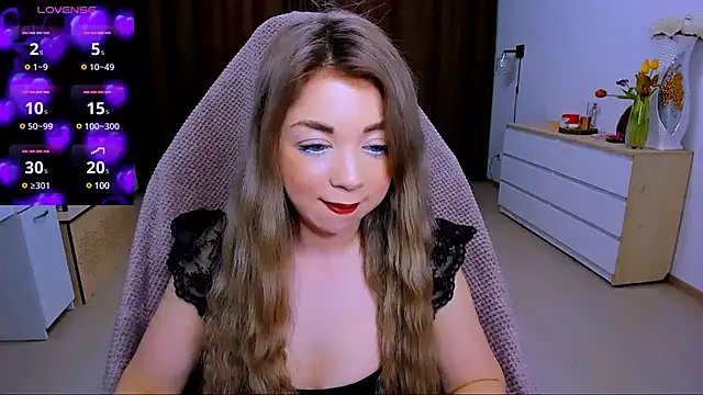 littleSiyfairy online show from March 13, 2025, 7:31 am