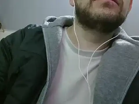 Snapshot of camiloking1720 chatting on February 23, 2025, 8:28 am camiloking1720 online show from February 23, 2025, 8:28 am