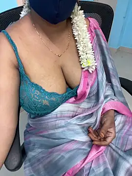 Snapshot of sajeetha chatting on June 2, 2026, 3:19 am sajeetha online show from June 2, 2026, 3:19 am