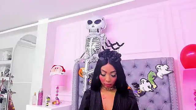 Snapshot of HaileeRoberts chatting on October 31, 2025, 12:39 pm HaileeRoberts online show from October 31, 2025, 12:39 pm