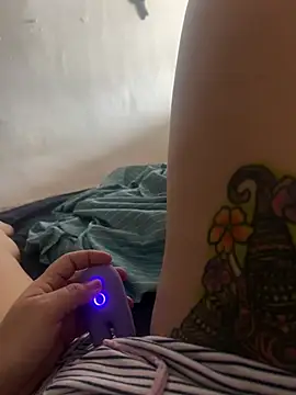 RenataMex online show from February 23, 2025, 4:57 pm