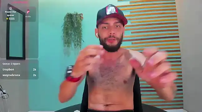 antony bigdick  online show from December 24, 2024, 9:33 pm