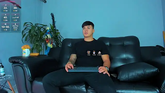 Cristopher strong online show from October 26, 2025, 11:16 am