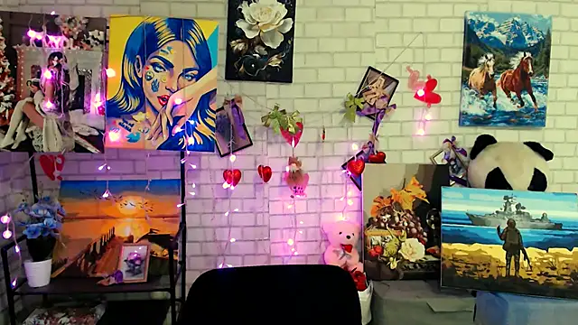 Darina M  online show from February 12, 2026, 6:30 am