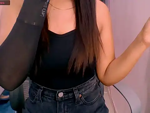 Snapshot of Nicole-wallace chatting on September 28, 2025, 6:46 pm Nicole-wallace online show from September 28, 2025, 6:46 pm