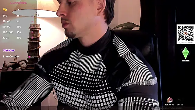 Snapshot of ADAM_BOUTON_ chatting on November 14, 2025, 8:18 pm ADAM BOUTON online show from November 14, 2025, 8:18 pm