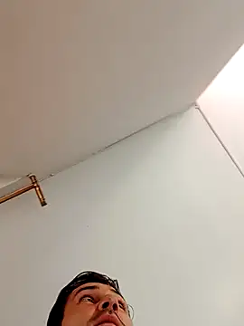 Snapshot of cazaperdidas chatting on February 3, 2026, 6:35 pm cazaperdidas online show from February 3, 2026, 6:35 pm