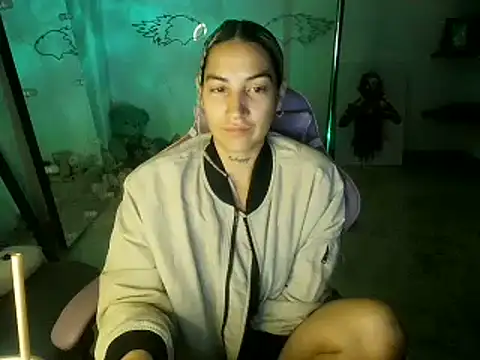 mandy berrys online show from June 22, 2026, 7:38 am