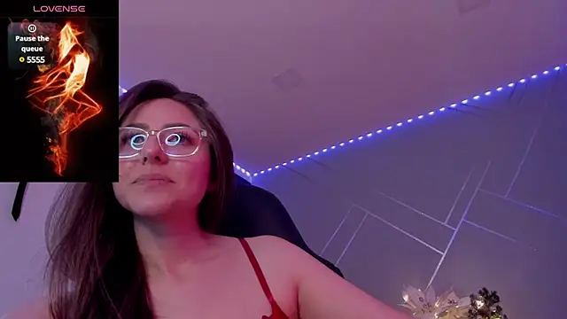 Snapshot of Ich_Bin_Julia chatting on December 22, 2024, 5:10 pm Ich Bin Julia online show from December 22, 2024, 5:10 pm