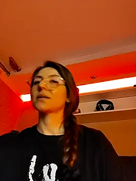 Snapshot of Ich_Bin_Julia chatting on December 1, 2025, 10:42 am Ich Bin Julia online show from December 1, 2025, 10:42 am