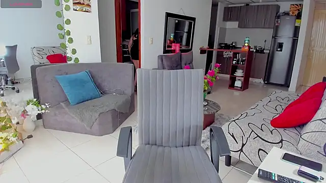 DevonShaw  online show from February 10, 2025, 9:47 pm