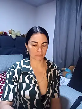 renata hot1 online show from April 21, 2026, 1:42 am