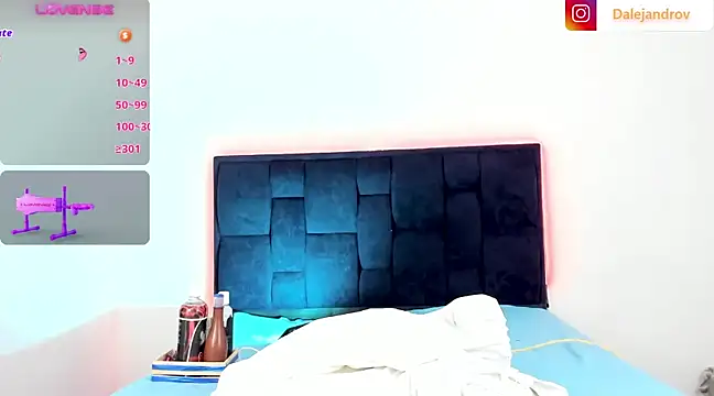 Snapshot of Dalejandr0 chatting on December 6, 2024, 1:18 am Dalejandr0 online show from December 6, 2024, 1:18 am