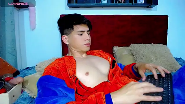 Snapshot of Tayson_Rivers chatting on February 7, 2025, 7:17 pm Tayson Rivers online show from February 7, 2025, 7:17 pm