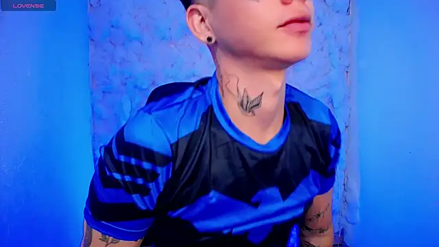 Snapshot of Tayson_Rivers chatting on October 31, 2025, 12:50 pm Tayson Rivers online show from October 31, 2025, 12:50 pm