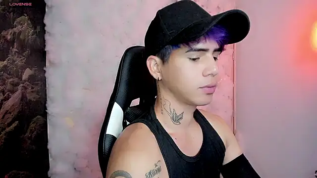 Snapshot of Tayson_Rivers chatting on February 12, 2026, 9:54 pm Tayson Rivers online show from February 12, 2026, 9:54 pm