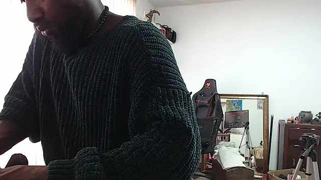 Snapshot of Siriss_boyrag chatting on January 23, 2025, 4:37 pm Siriss boyrag online show from January 23, 2025, 4:37 pm