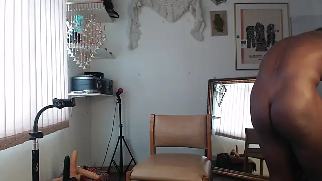 Snapshot of Siriss_boyrag chatting on September 19, 2025, 1:56 pm Siriss boyrag online show from September 19, 2025, 1:56 pm