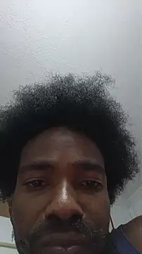 Snapshot of Siriss_boyrag chatting on October 22, 2025, 12:44 am Siriss boyrag online show from October 22, 2025, 12:44 am