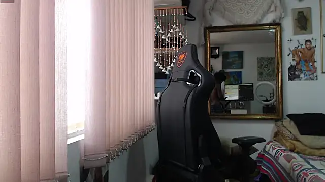 Snapshot of Siriss_boyrag chatting on November 10, 2025, 6:51 pm Siriss boyrag online show from November 10, 2025, 6:51 pm