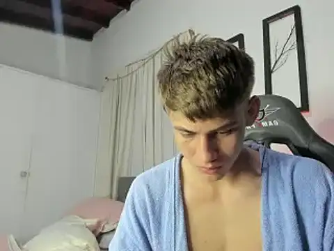 Snapshot of miguel_hz chatting on January 30, 2025, 11:55 pm miguel hz online show from January 30, 2025, 11:55 pm