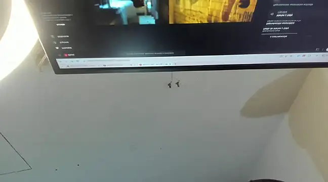 Snapshot of miguel_hz chatting on March 18, 2025, 10:15 pm miguel hz online show from March 18, 2025, 10:15 pm