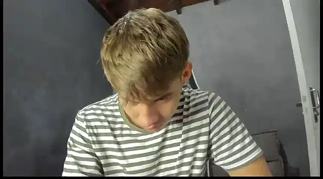 Snapshot of miguel_hz chatting on March 21, 2025, 9:56 pm miguel hz online show from March 21, 2025, 9:56 pm