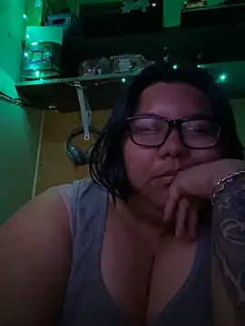 PhatBabie24  online show from April 8, 2026, 7:41 am