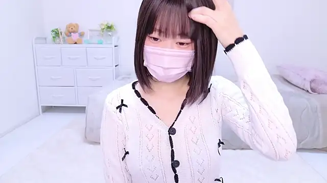 Snapshot of Im_Yu-na chatting on December 28, 2024, 1:49 pm Im Yu-na online show from December 28, 2024, 1:49 pm