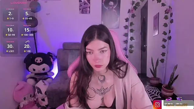 Snapshot of cami_mila9 chatting on October 24, 2025, 10:28 pm cami mila9 online show from October 24, 2025, 10:28 pm