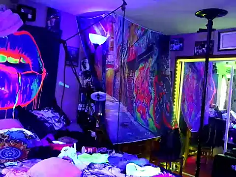 Snapshot of KRYZTALYNXXX chatting on January 6, 2025, 5:16 pm KRYZTALYNXXX online show from January 6, 2025, 5:16 pm