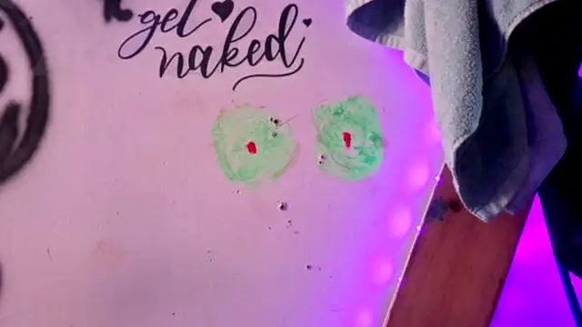 Snapshot of KRYZTALYNXXX chatting on January 15, 2025, 4:21 pm KRYZTALYNXXX online show from January 15, 2025, 4:21 pm