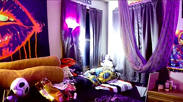 Snapshot of KRYZTALYNXXX chatting on February 20, 2025, 7:45 am KRYZTALYNXXX online show from February 20, 2025, 7:45 am