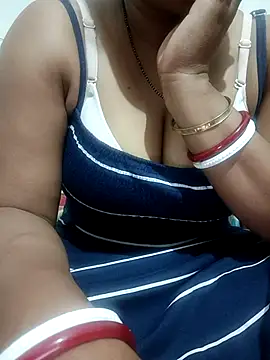 Snapshot of riya_kumari0 chatting on March 6, 2025, 6:05 pm riya kumari0 online show from March 6, 2025, 6:05 pm