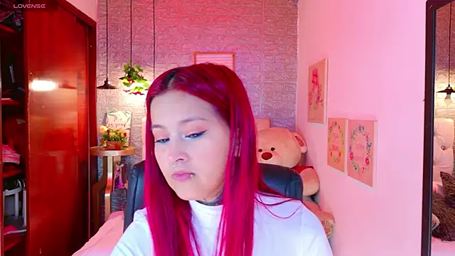 Snapshot of meghan_nill chatting on November 7, 2025, 2:55 am meghan nill online show from November 7, 2025, 2:55 am