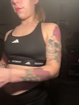 Snapshot of shesexplicit chatting on December 23, 2025, 2:42 am shesexplicit online show from December 23, 2025, 2:42 am