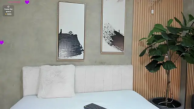 Snapshot of nina_soul chatting on December 19, 2024, 12:01 pm nina soul online show from December 19, 2024, 12:01 pm