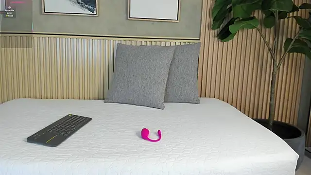 Snapshot of nina_soul chatting on September 19, 2025, 12:06 pm nina soul online show from September 19, 2025, 12:06 pm