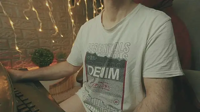 alex-volo online show from December 15, 2025, 4:50 am