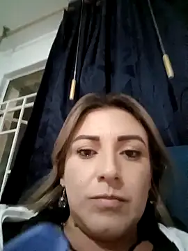 Snapshot of Isabellaa_Garcia_ chatting on February 15, 2025, 4:14 am Isabellaa Garcia online show from February 15, 2025, 4:14 am