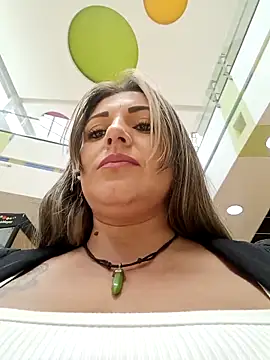 Snapshot of Isabellaa_Garcia_ chatting on March 19, 2025, 5:28 pm Isabellaa Garcia online show from March 19, 2025, 5:28 pm