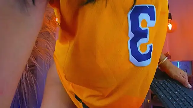 Natasha hartaman online show from January 26, 2025, 8:02 pm