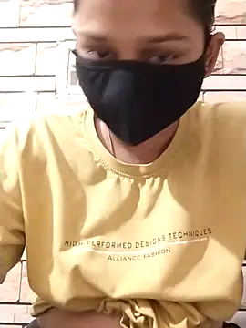 Snapshot of Kashish_18 chatting on November 2, 2025, 5:21 am Kashish 18 online show from November 2, 2025, 5:21 am