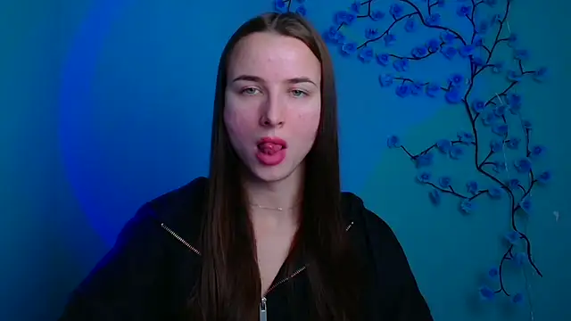 Eva Janee online show from January 9, 2026, 6:38 am