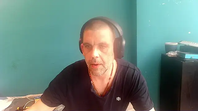 YouWantMe666 online show from May 19, 2026, 1:06 pm