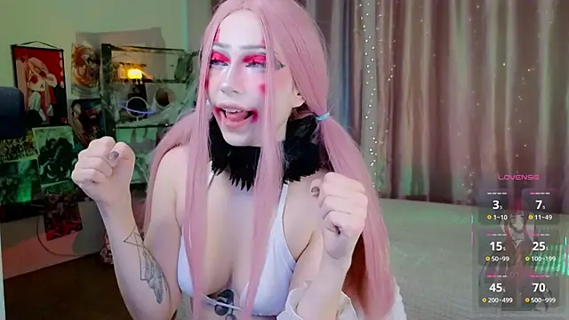 Snapshot of Carolina_Leep chatting on November 7, 2025, 2:39 pm Carolina Leep online show from November 7, 2025, 2:39 pm