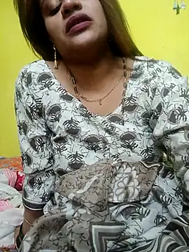 Snapshot of Sexyranibhabhi chatting on April 3, 2026, 3:21 pm Sexyranibhabhi online show from April 3, 2026, 3:21 pm